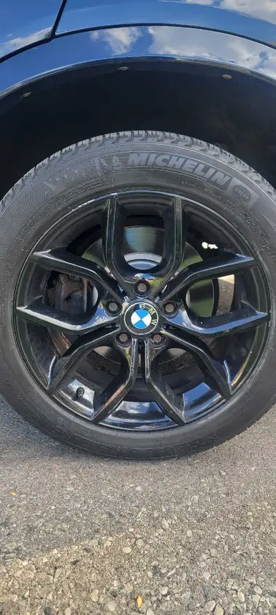The rims are in good condition with no bends or cracks. They do have some chips around the center hu...