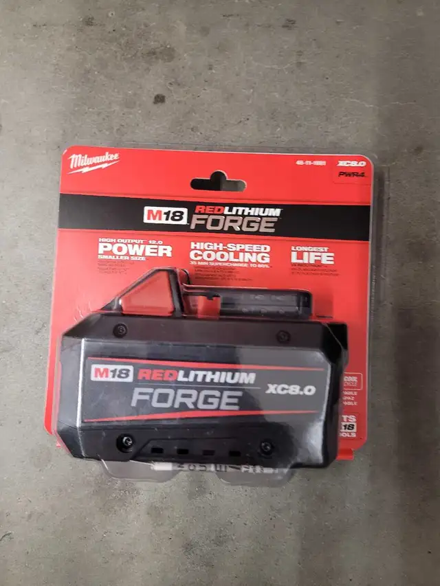 Milwaukee M18 Extended Capacity (XC) 8.0 Ah  FORGE Battery in Power Tools in Ottawa - Image 2
