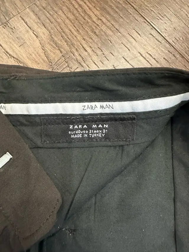 Lot of 5 Pants – Size 32 – Great Condition – $100 in Men's in Laval / North Shore - Image 9