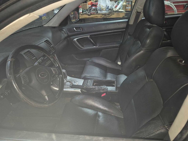 2005 subaru legacy gt — photo 2