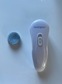 Neutrogena Facial Scrubber