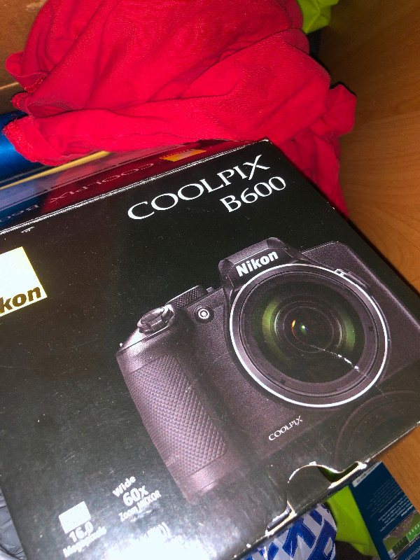 Brand new camera Coolpix B600 in Cameras & Camcorders in Hamilton - Image 2