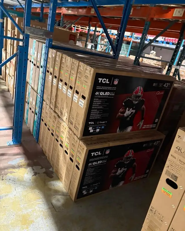 TCL 4K QLED TV All size available  in TVs in Gatineau - Image 2