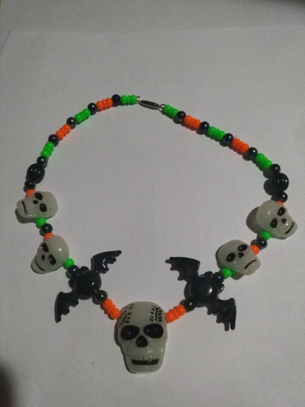 Halloween: vintage kids glow in the dark skull necklaces bats in Jewellery & Watches in Cambridge