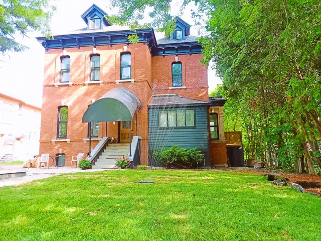 460 Wilbrod St. Triplex for Sale - Sandy Hill - Downtown Ottawa in Houses for Sale in Ottawa - Image 3