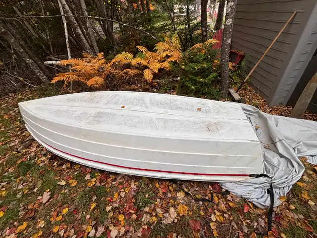 10’ Rowboat in Canoes, Kayaks & Paddles in City of Halifax - Image 6