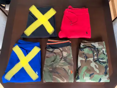 Size Medium Condition 9/10 Selling for half the store price. Accepting offers if buying multiple pai...