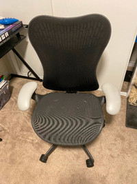 Herman Miller Mira 2 chair