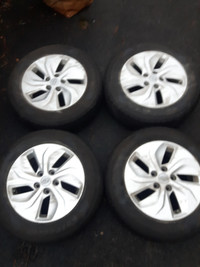 Hyundai Sonata Hybrid - Aluminum Alloy Wheels + Summer Tires