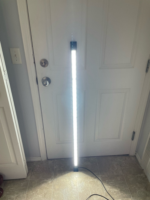 fluval aqua sky aquarium light in Fish for Rehoming in Calgary - Image 2