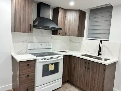 2 bedroom Legal basement Brand new