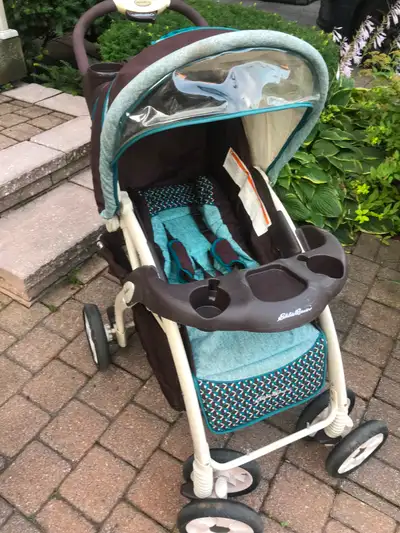 Eddie Bauer Single Stroller( Poussette), clean and in very good condition.