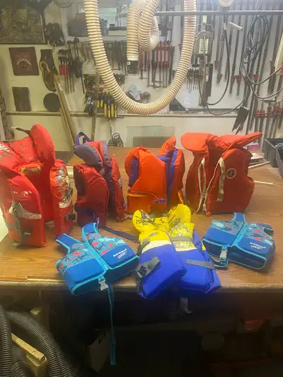 5 Life jackets 30 to 90 lbs $5 $5 ea or all for $20