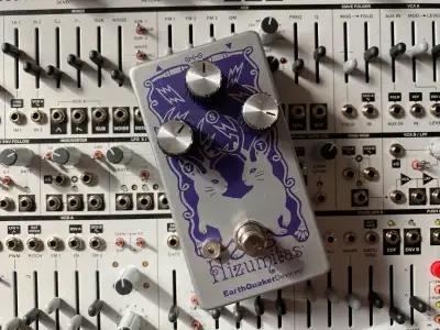 Earthquaker Devices Hizumitas Fuzz, View more