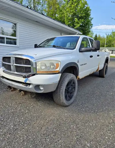 2006 Dodge Ram 2500 Cummins 5.9L — Ol' Reliable Got my 2006 Dodge Ram 2500 Cummins up for sale. Hate...