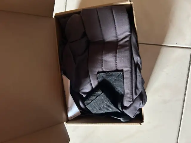 NEW! Boba Bliss Pre-Wrapped Baby Carrier - charcoal in Strollers, Carriers & Car Seats in Markham / York Region - Image 5