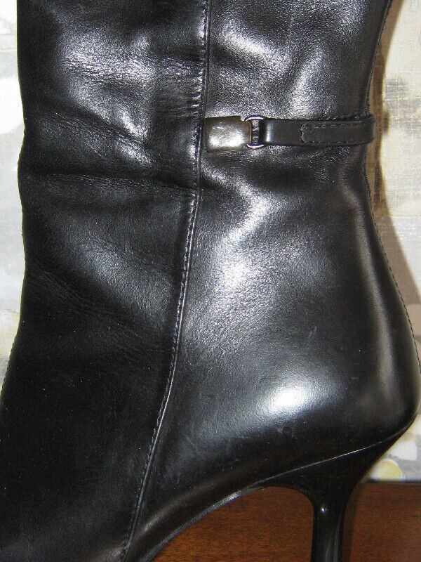 Bottes en cuir Italien noir #37presque neuve.Talon 3po.25 haut dans Femmes - Chaussures  à Drummondville - Image 3