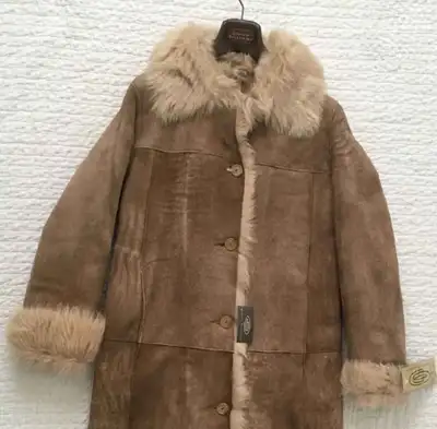 DOMINIC BELLISSIMO SHEARLING COAT-SIZE 8 (M), View more