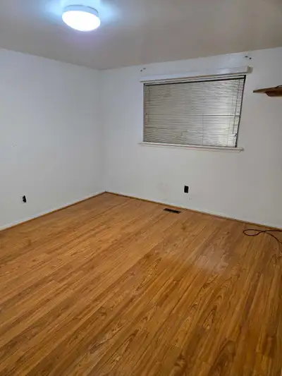 AVAILABLE September or October 1st, 2026 PLEASE READ AD BEFORE TEXTING OR CALLING!!! 2 ROOMS FOR REN...