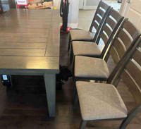 Large Dining room table with 4 chairs 