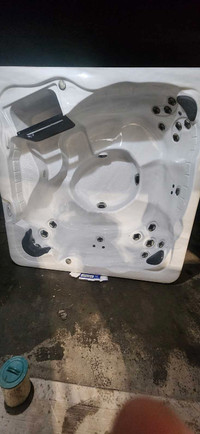 Sunrise Spa hot tub 780EZ model 120v plug&play 