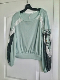 $168 Like New Anthropologie Free People boho floral top small