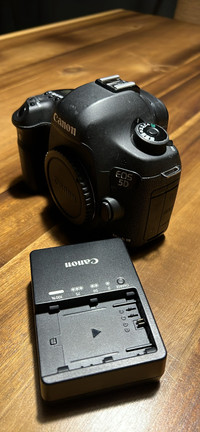  Canon  5D Mark 3 