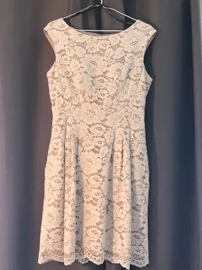 Vince Camuto Dress Ivory Lace Size 8, View more