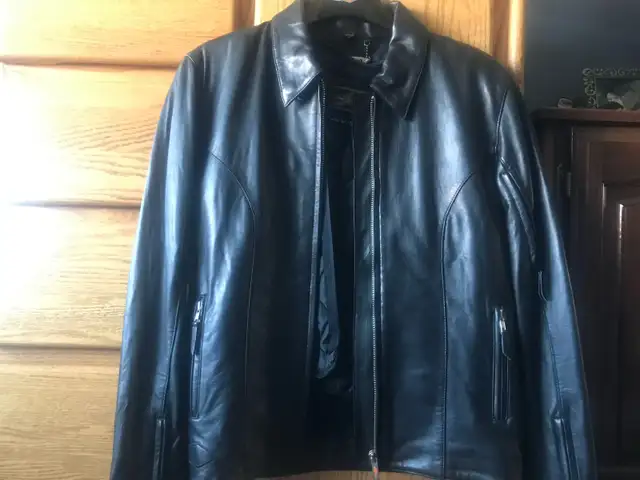 Motor. Jacket (Newpd$950 Leather) in Other in Regina - Image 8