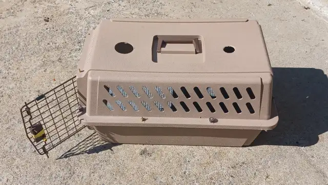 Cage pour petit chien  ou chat in Accessories in Lanaudière - Image 4
