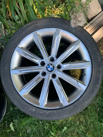 B201 18X8JJ 124ET ENTRAXE 5X120 ALÉSAGE DU MOYEU 66,6 mm 4 roues 1 avec une ancorche réparable qui j...