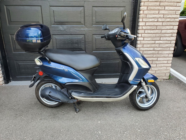 Scooter, 2010 Piaggio/Vespa Fly, 150CC in Scooters & Pocket Bikes in Barrie - Image 3