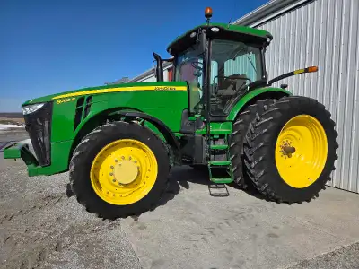 2011 John Deere 8260R Tractor 4542 hours, MFWD, powershift transmission, 4 remotes, auto track ready...