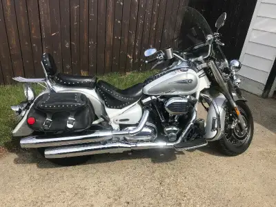 2004 Yamaha roadstar. Less than 30000kms. Tires are good. Hate to see it go but with 5 kids/wife at...
