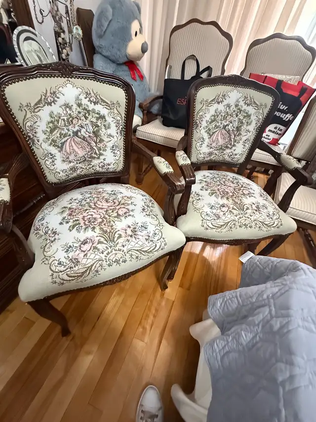 furniture estate sale in Multi-item in Laval / North Shore - Image 9