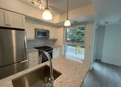 1 bedroom condo with den 1400 Kingston Road