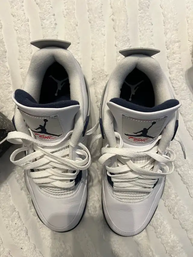 Jordan 4 Midnight Navy in Men's Shoes in Oshawa / Durham Region - Image 3