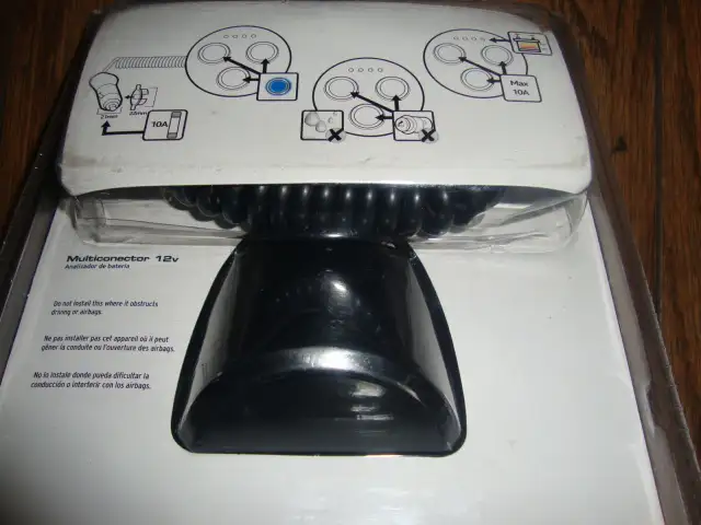 12V MULTI SOCKET CAN WITH PLUG AND WIRE in Fishing, Camping & Outdoors in Norfolk County - Image 5