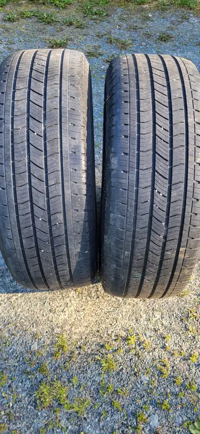 2 265/65/18 tires good condition 902 225 7366