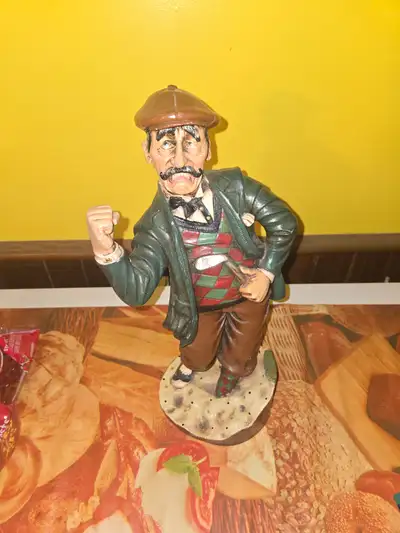 statue golfeur, View more