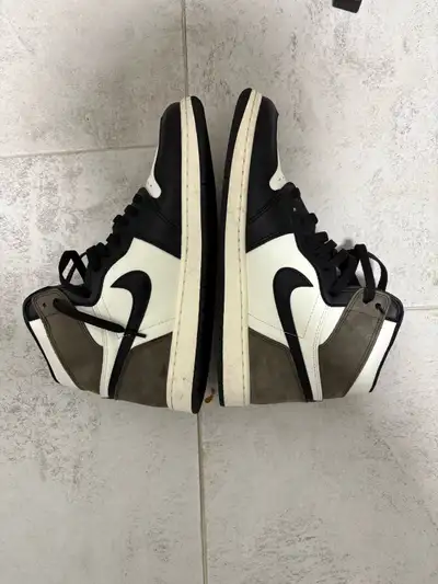 Jordan 1 Retro High Mocha Size 10.5, View more
