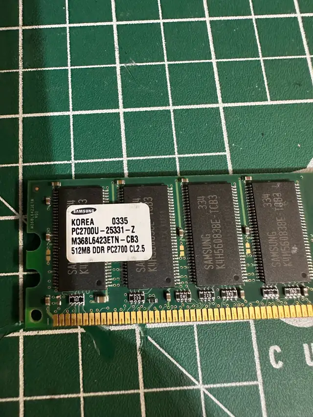 Samsung 512 MB RAM PC2700U-25331-Z in Flash Memory & USB Sticks in Mississauga / Peel Region - Image 2