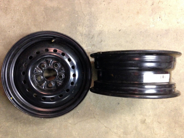 Toyota  Chrysler Subaru minivan x41455  rims in Tires & Rims in St. Catharines - Image 2