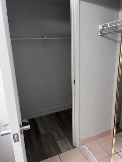 Downtown Ottawa perfect 1-bed 1-bath apartment lease take over