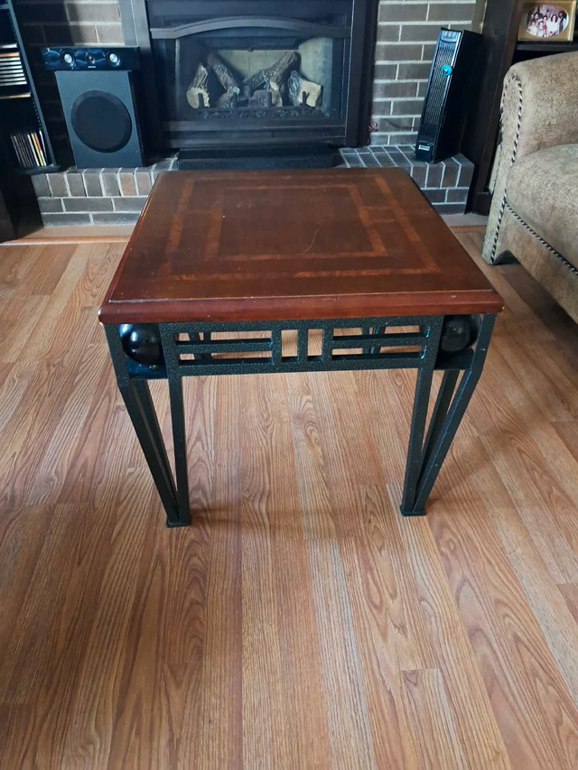 Wood top coffee table - inlaid cherry and walnut design in Coffee Tables in St. Catharines