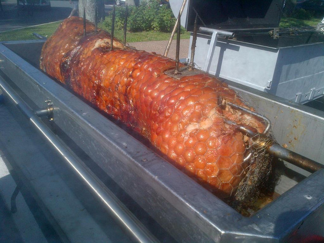 Pig Roasts  Pigging out all the way  catering services in Wedding in City of Halifax - Image 3