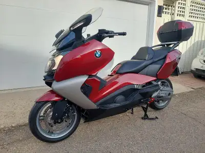 Excellent condition, low mileage, heated seats/grips, color matched top box, electric windshield, AB...