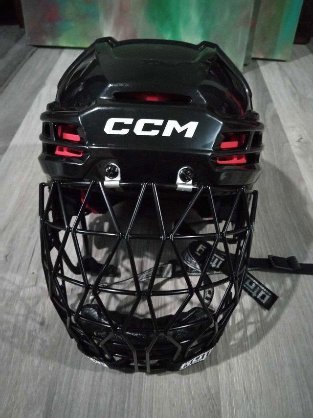 Hockey/ringette equipment  dans Hockey  à Ville de Montréal - Image 3