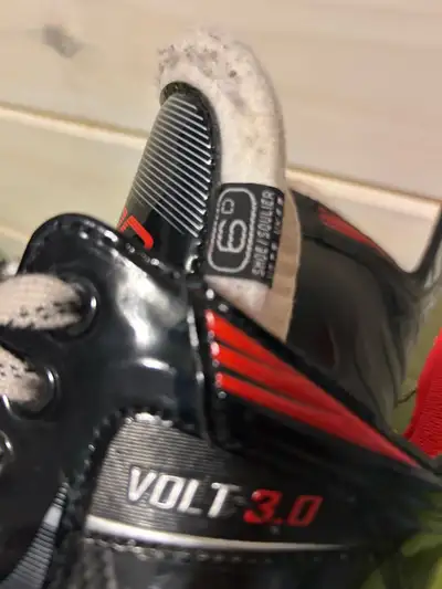 Bauer Size 6 Hockey Skates, View more