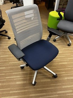 Steelcase Think office task chair (Various options available) in Chairs & Recliners in Markham / York Region - Image 2